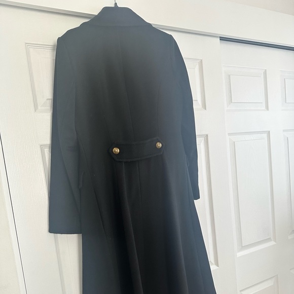 Lauren Ralph Lauren. Extra buttons included. - Picture 6 of 7